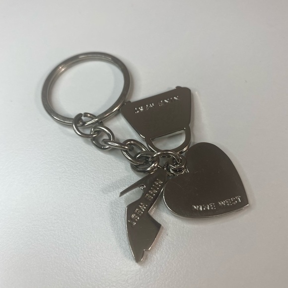 Keychain NINE WEST keychain silver color bag charm - Picture 9 of 9